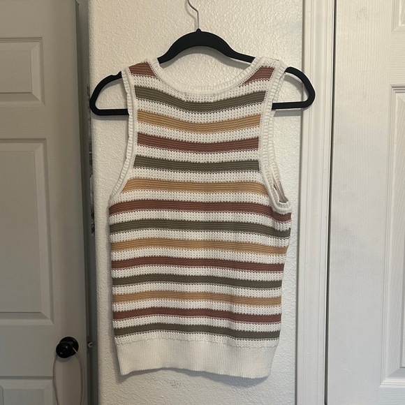 Stylish Striped Knit Tank Top - Picture 3 of 3